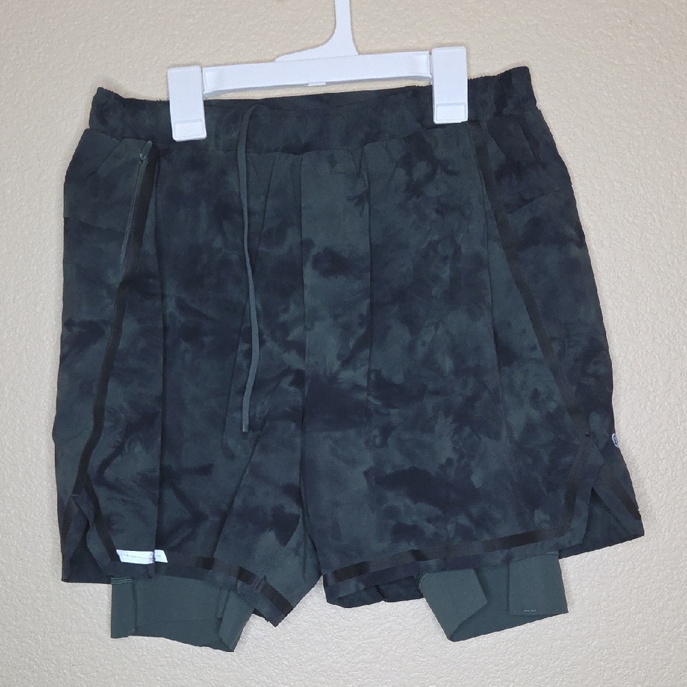 Men's Lululemon Green Tie Dye Surge Lined 6" Bold Line